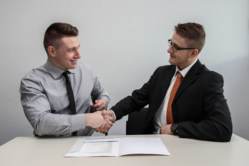 Advisors agreeing terms